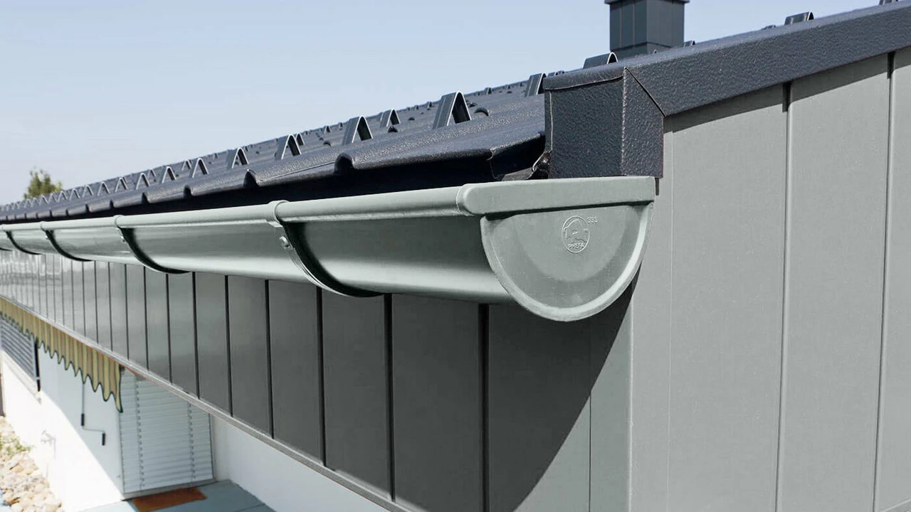 PREFA félkör szelvényű ereszcsatorna